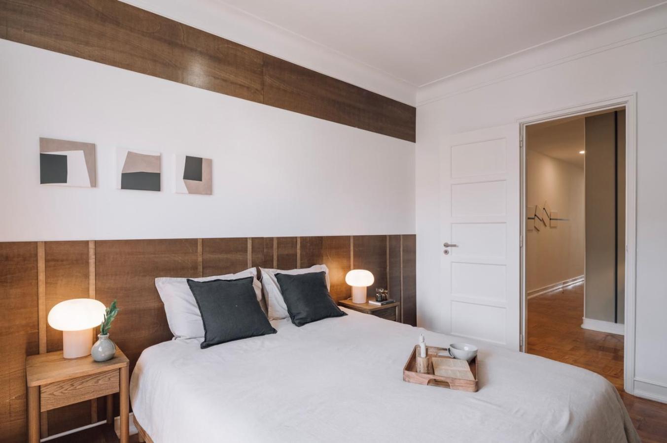 Barnett - 2 Bedrooms And Balcony In Campolide Apartment