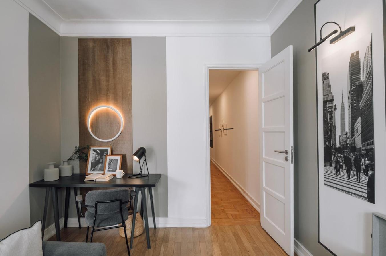 Apartment Barnett - 2 Bedrooms And Balcony In Campolide Lisbon