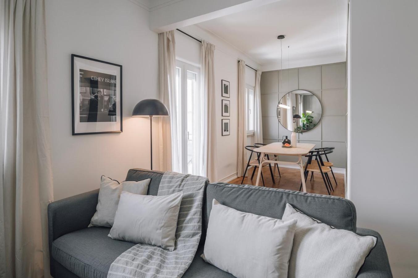 Apartment Barnett - 2 Bedrooms And Balcony In Campolide Lisbon